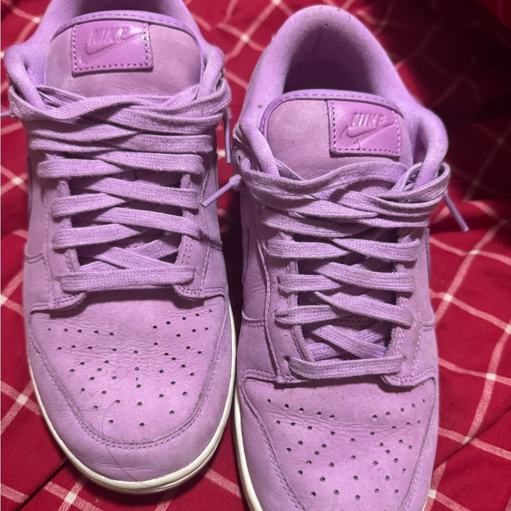 Nike Women's Lavender Sneakers